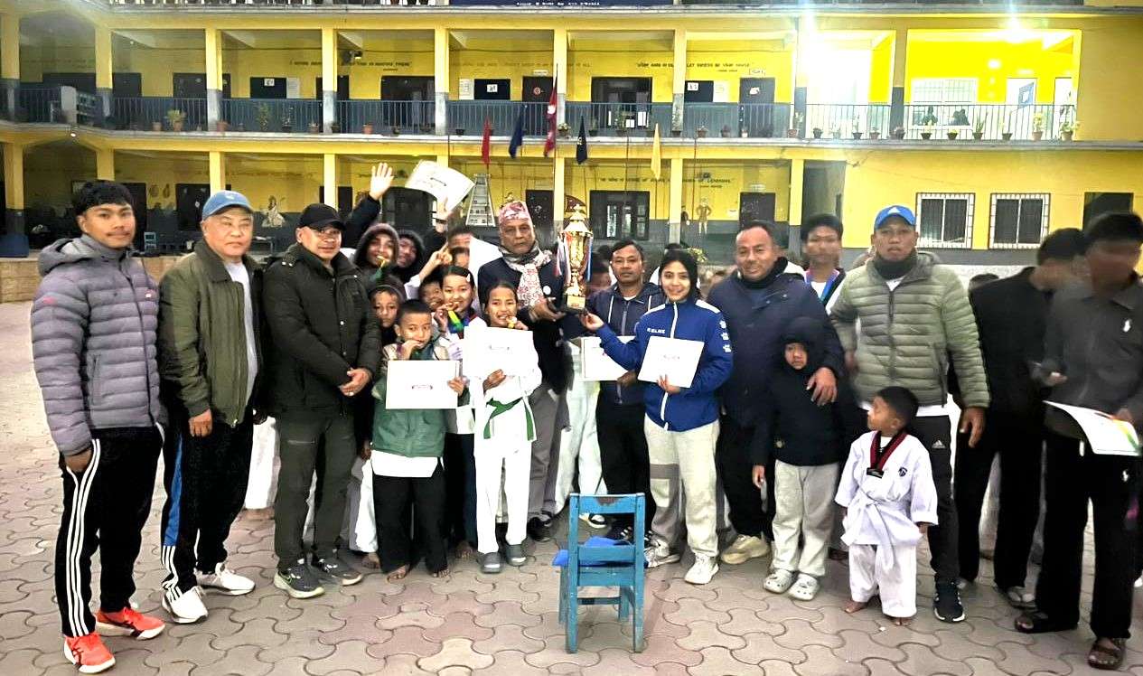दमक तेक्वान्दो डोजाङ झापा जिल्लामै उत्कृष्ट, पदक विजेता खेलाडी सम्मानित